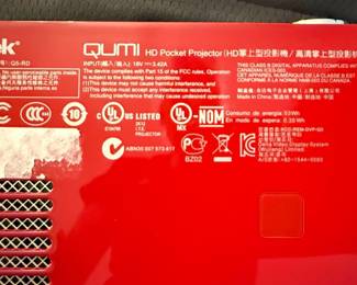 Vivitek Qumi Q5-RD Pocket Projector