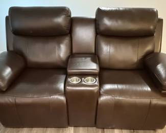 Zhejiang Home Point Furniture Power Reclining Loveseat with Console