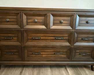 Modern Wood 9-Drawer Dresser and Nightstand Set