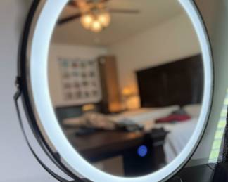 Modern Round LED Vanity Mirror Style