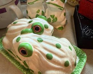CUTE! Butter dish and S&P shakers