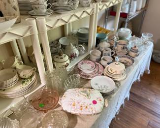 So many pretties ready to make your table shine!