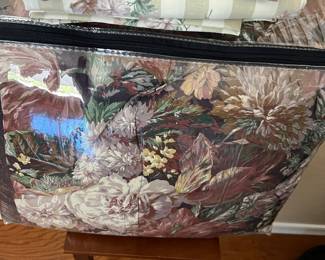 QUEEN COMFORTER/SHEET SET