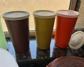 VINTAGE TUPPERWARE