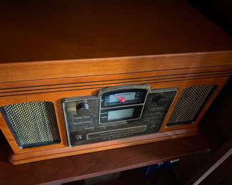 TURNTABLE, DISC PLAYER