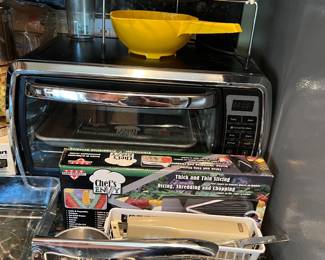 TOASTER OVEN, KITCHEN BASICS