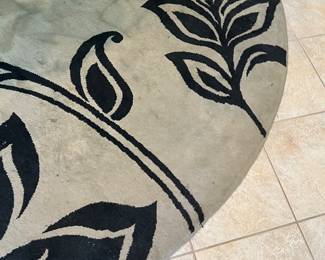 ROUND AREA RUG