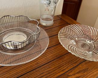 GLASSWARE, SERVING ITEMS