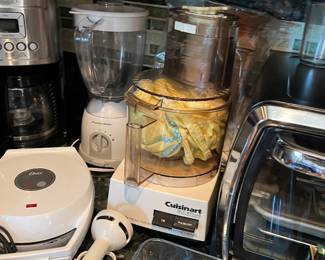 SMALL APPLIANCES