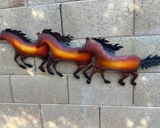 OUTDOOR WALL DECOR