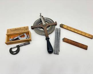 Lot of Vintage Lufkin and Stanley Measuring Devices 