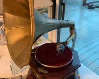 #111	Vintage His Masters Voice Victrola - Hand Crank 	 $75.00 
