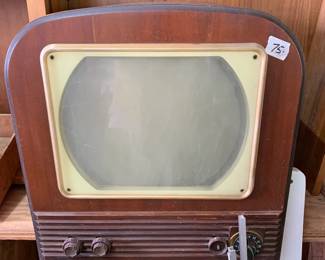 #231	antique tv  I love Lucy style that sit on tv stand 19x19x19	 $75.00 