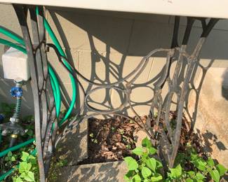 #257	cast iron porclain coated sink on a iron sewing machine base dog/garden wash	 $125.00 
