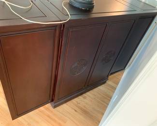 #1	heavy wood 2 door flip top bar with shelves and design on both sides 36-72x18x42	 $275.00 