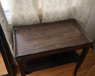 #17	end table 24x14x24	 $30.00 