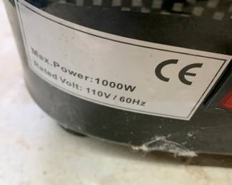 #209	CE shaking exercise machine  works dusty	 $75.00 