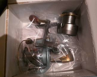 Fishing reel