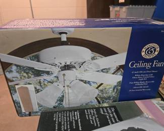 Ceiling fan NEW