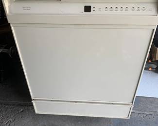 Dishwasher (works)