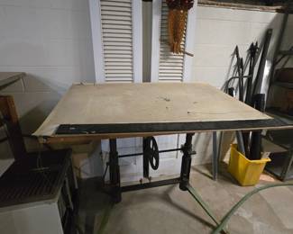Drafting table