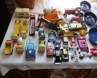 toy cars many older Tonka