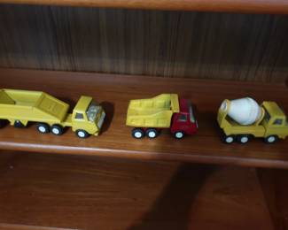 toy tonka trucks