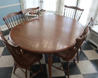 the table has one leaf The size is 47" x 48". The leaf is 18".