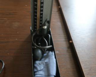 Vintage baumenometer