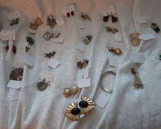 costume jewelry