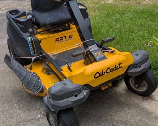 CUB CADET ZERO TURN