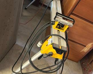 Dewalt Long Aluminum Miter Track