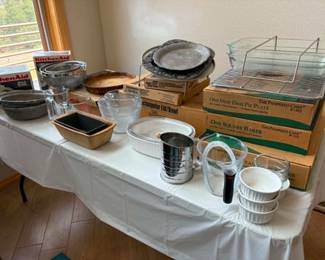 Pampered chef and kitche misc.