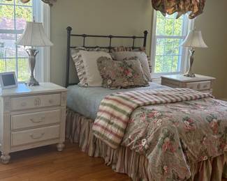 Bed, comforter 