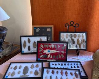 Great arrowhead collection also, there’s a pocket knife, Colection