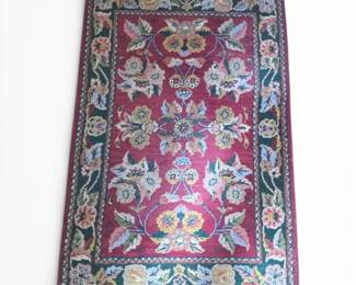 Floral 100  Wool Pile Rug  Made In India 54 x 36 