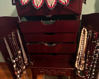  Cherry jewelry chest 