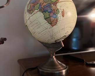 Electric world globe 