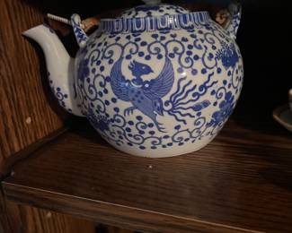 Blue and white teapot 
