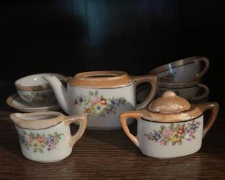Japan doll tea set 