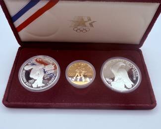 Lot #14 United States Silver & Gold Commemorative Coin Set – U.S. Mint Presentation Case