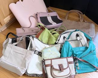 Lot #175 Designer & Fashion Handbag Collection – Tote Bags, Crossbody Purses, Satchels & Everyday Handbags