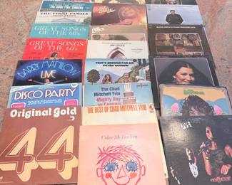 Lot #132 Vintage Vinyl Record Collection – John Denver, Jim Croce, Blood Sweat & Tears, Barry Manilow, Peter Yarrow & More LP Lo