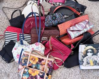 Lot #176 Large Women's Handbag & Purse Collection – Fashion Totes, Crossbody Bags, Clutches & Designer-Inspired Accessories