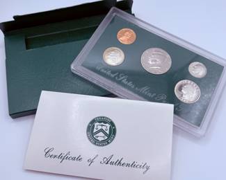 Lot #20 1995 United States Mint Proof Set – Original Government Packaging with Certificate of Authenticity