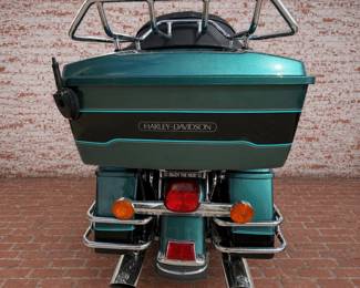 Lot #31 2000 Harley-Davidson Electra Glide Classic FLHTC – Touring Motorcycle with V-Twin Power & Full Touring Package
