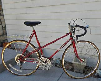 Lot #84 Vintage Raleigh Record Road Bicycle – Classic Lightweight Touring Bike with Drop Handlebars