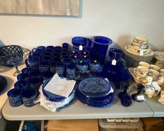 Blue dishes