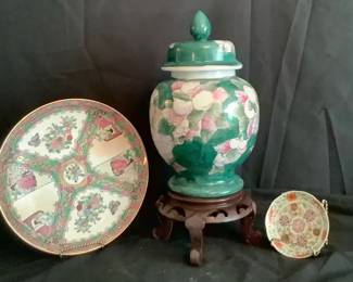 Large Jade Ginger Jar  Rose Medallion Plate