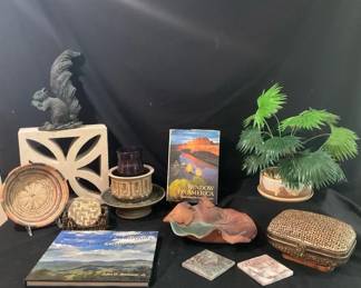 Window On America Decor